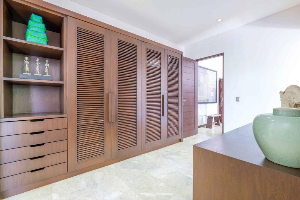 Kejora Beachfront Estate Sanur -Stunning Villa Eleven Bagian luar foto