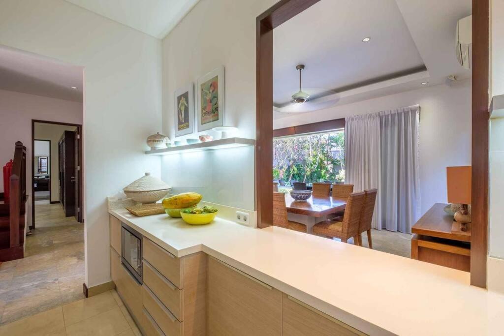 Kejora Beachfront Estate Sanur -Stunning Villa Eleven Bagian luar foto